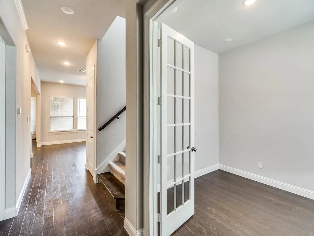 Building Photo - 3572 Sevilla Dr