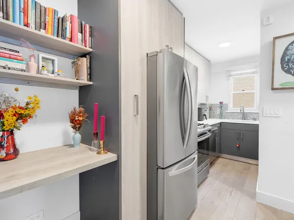 166 East 35th Street image 3 of 5