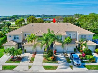 9962 Lago Dr, Boynton Beach, FL 33472