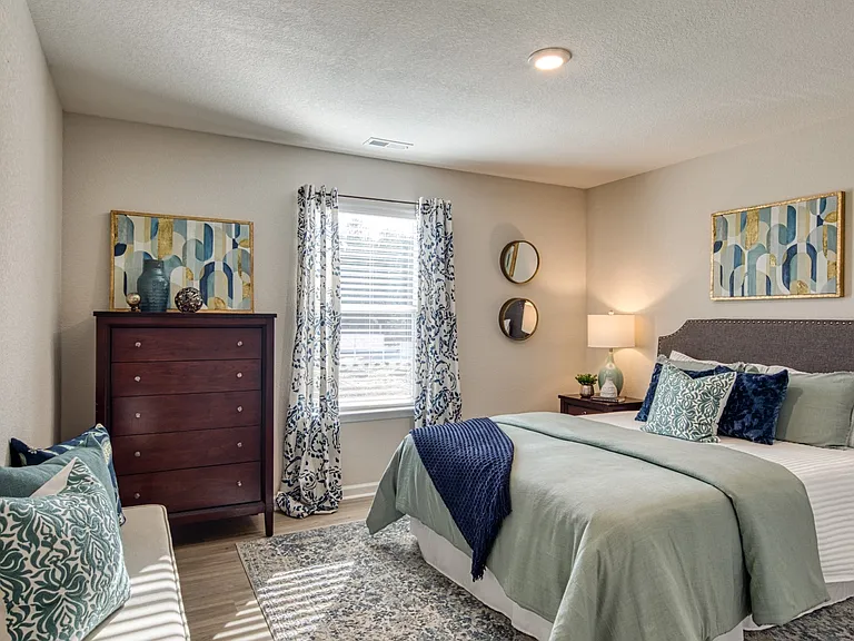 Hillpoint Preserve Townhome Apartments — Photo 28