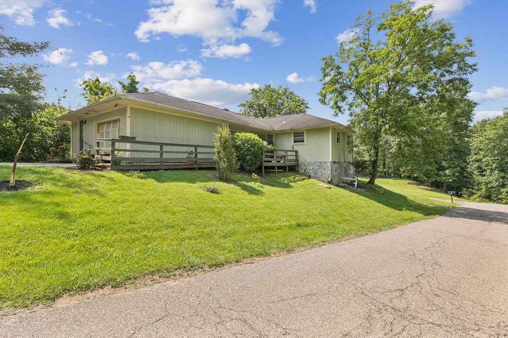Real estate listing image