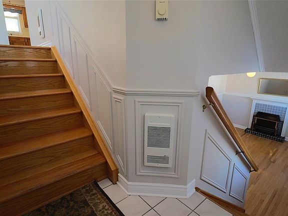 3rd image of 63 Neptune Road