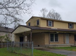 8801 Maplecreek Dr, Louisville, KY 40219