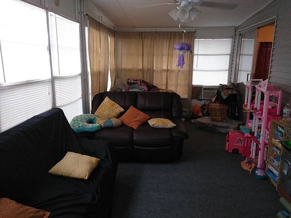 3rd image of 244 Taho Cir