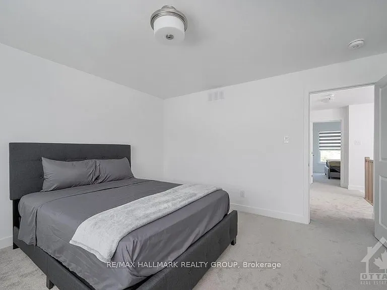 47 Moosonee Cres — Photo 25