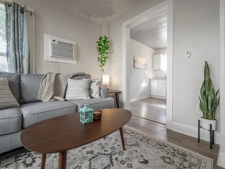2235 1st Ave N #2 — Photo 8