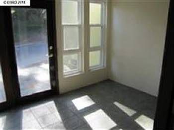 5th image of 1033 Parkside Dr