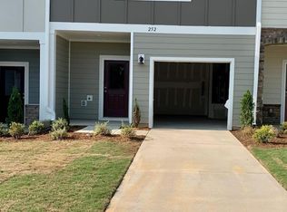 252 Brook Farm Ln, Fuquay Varina, NC 27526