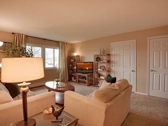 Living Room of 2 bdrm