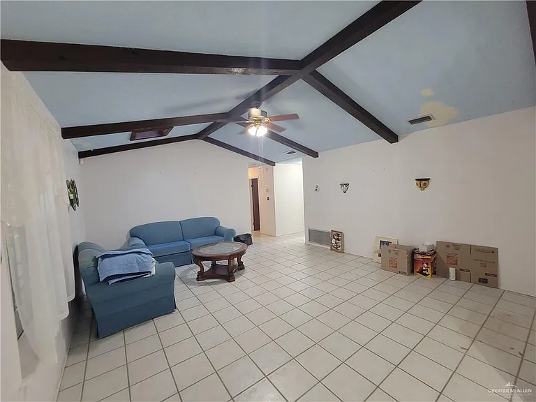 2508 Harvey St — Photo 3