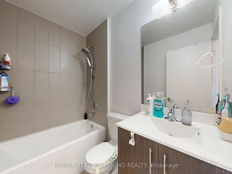 255 Village Green Sq #808 — Photo 26