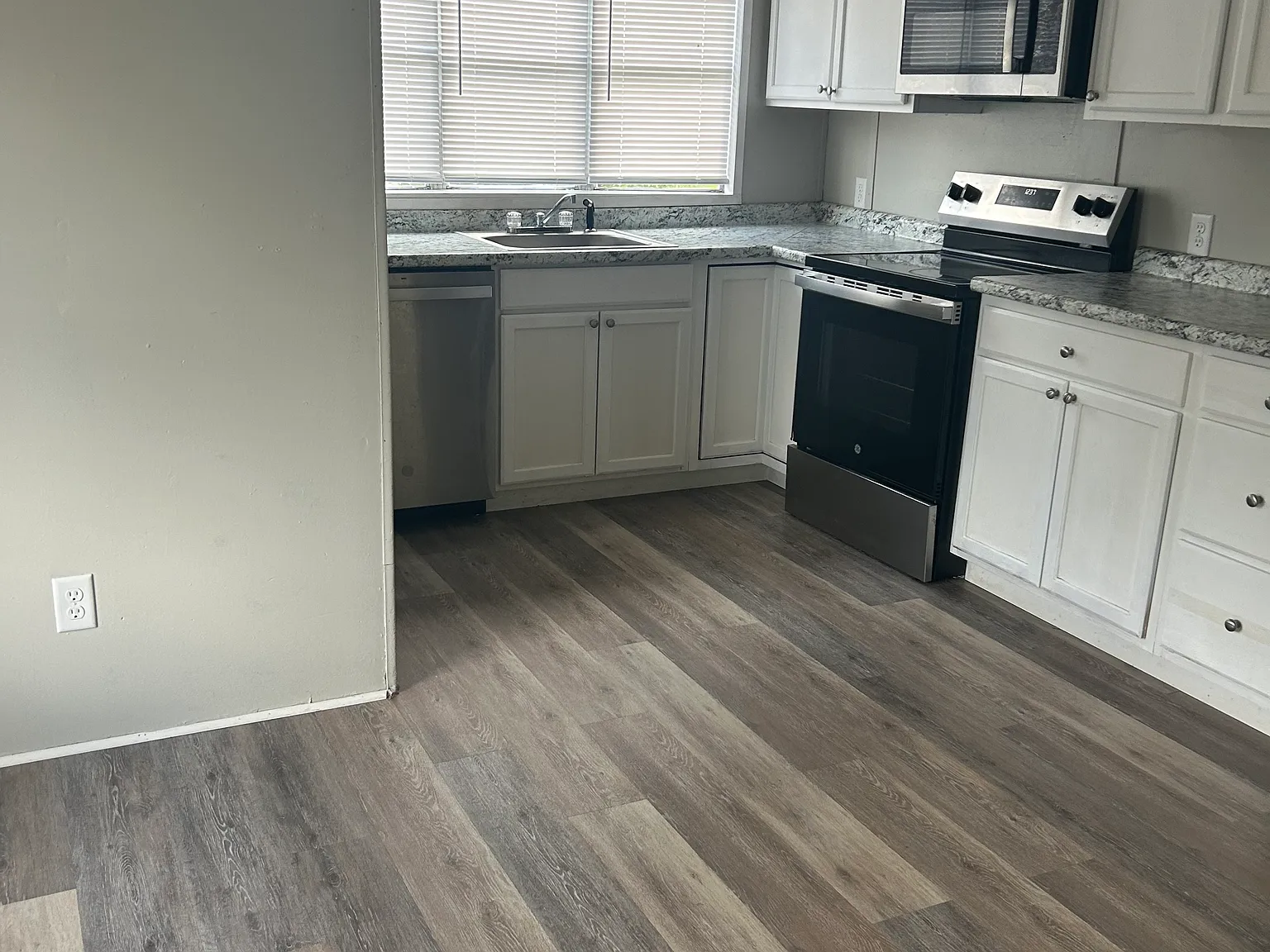2 bed, 1056 sqft, $850 — Photo 4