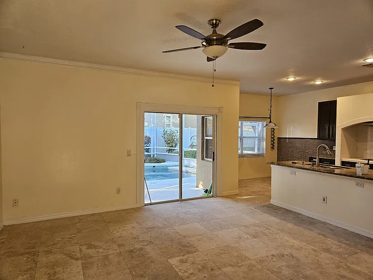493 Lakepark Trl — Photo 4