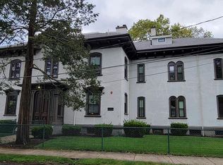 73 Elm Rd APT 8, Newtonville, MA 02460