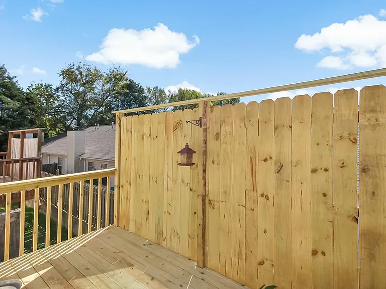 7913 Eldin Way — Photo 3