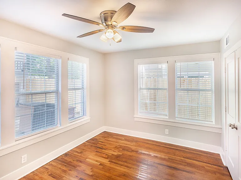 4810 Live Oak — Photo 15