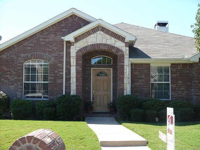 1st image of 3008 Avery Ln