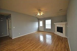 2nd image of 821 Honeysuckle Dr