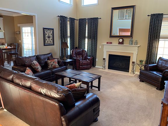 2nd image of 1617 Jacks Way