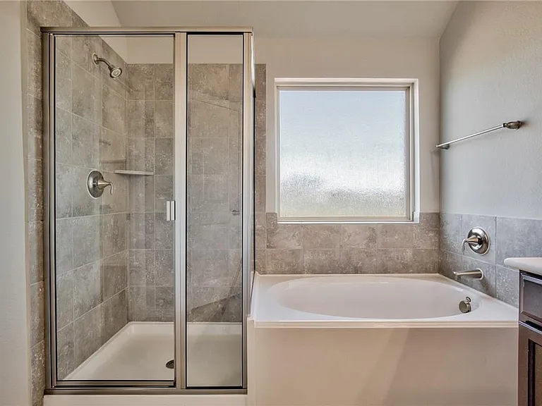 426 George Dr — Photo 29