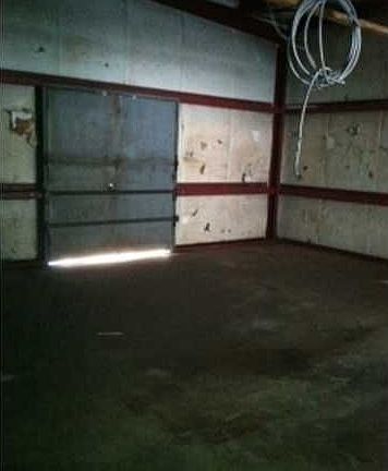 4th image of 3343 Rainbow Dr