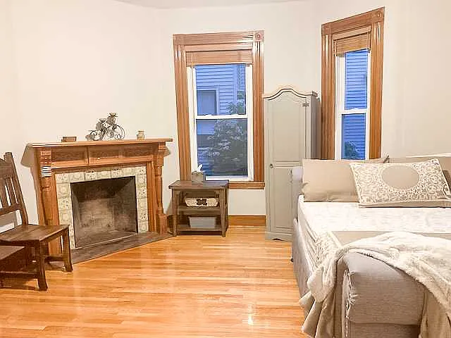 3 bed, $3,540 — Photo 4