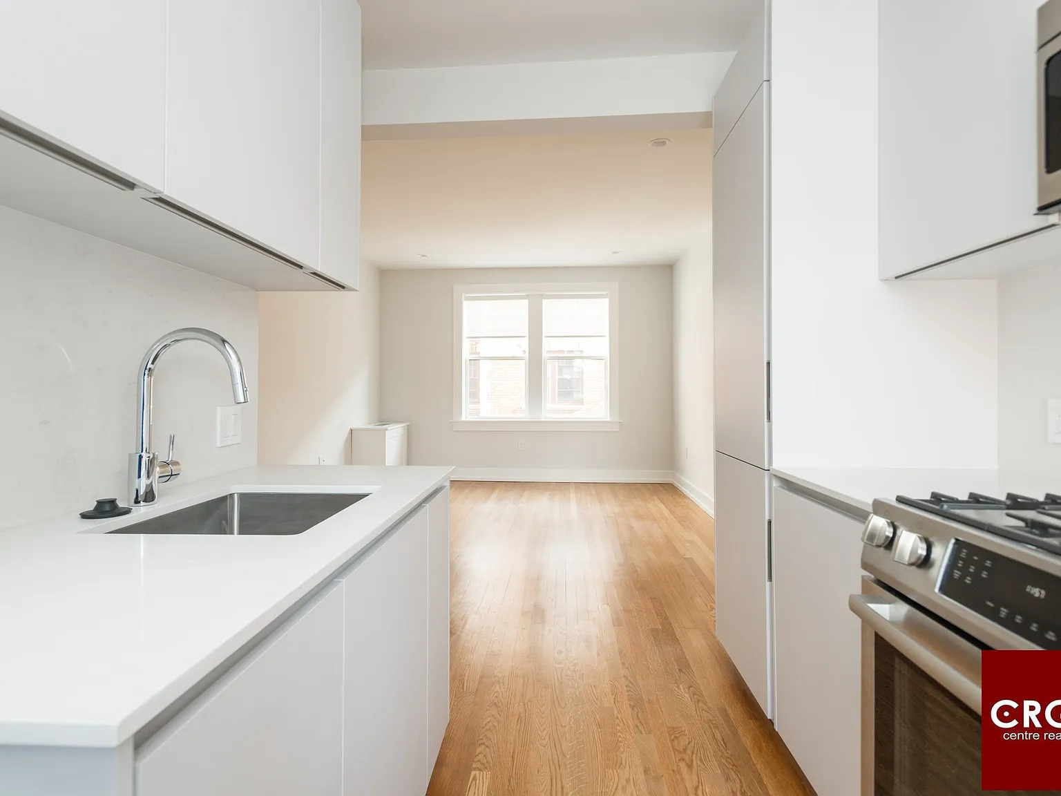 1 bed, 1.0 bath, 730 sqft, $3,400 — Photo 2