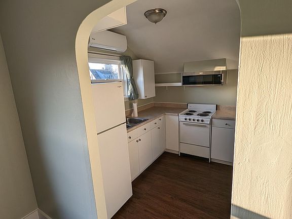 2nd image of 1208 10th St APT 1