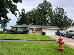 5653 Falkirk Rd, Lyndhurst, OH 44124
