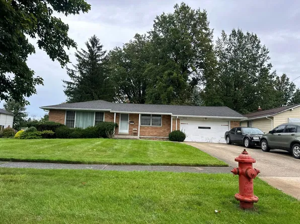 5653 Falkirk Rd, Lyndhurst, OH 44124