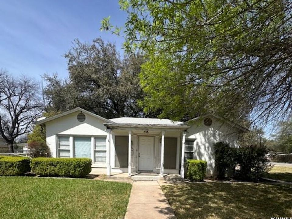 1st image of 844 Laurel