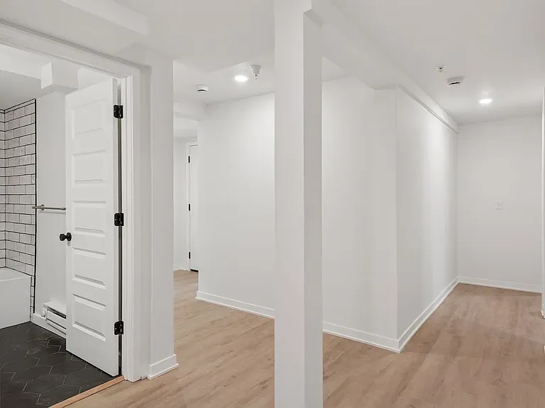 601 Main St NE #3 — Photo 12