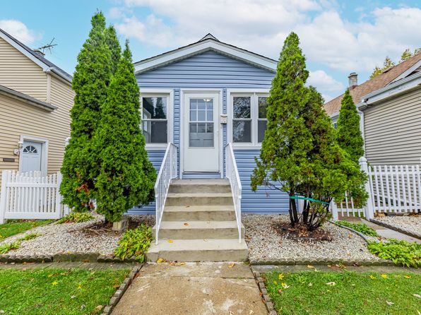 6064 S 74th Ct, Summit Argo, IL 60501
