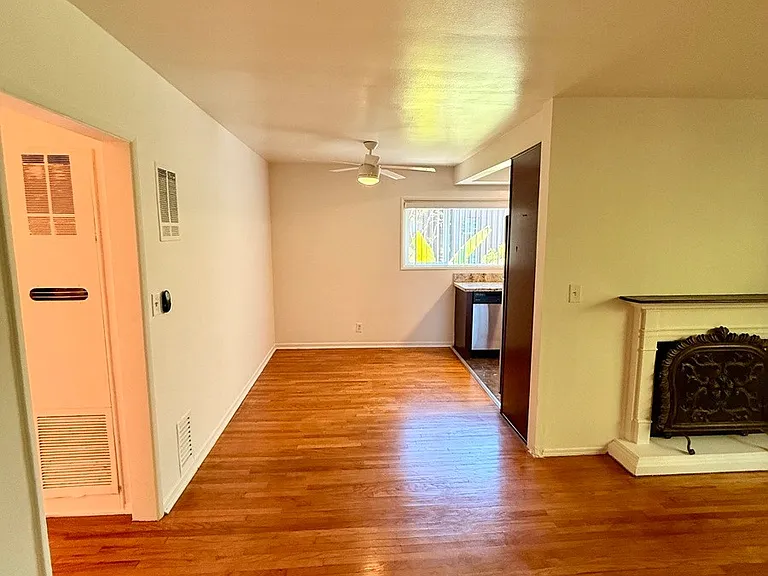 6211 Fountain Ave #6 — Photo 5