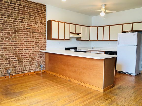 5th image of 1257 W Devon Ave #3E