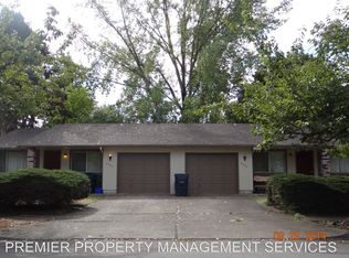 5597 E St, Springfield, OR 97478