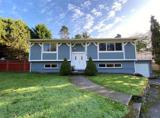 1418 McKenzie Ave #U1, Saanich, BC V8N1A1