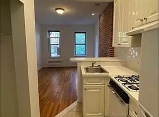 534 E 83rd St APT 1B, New York, NY 10028