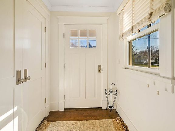 4th image of 25 McGuirk St