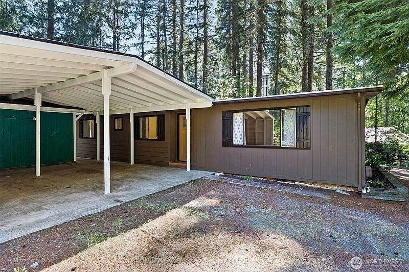 3rd image of 14011 Hollyburn Lane NW