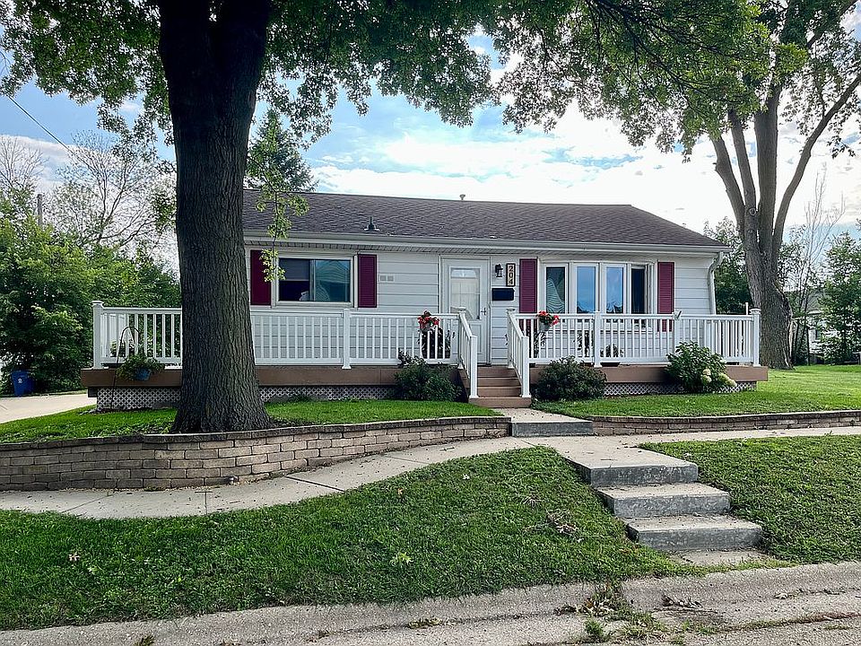 204-8th-ave-de-witt-ia-52742-zillow