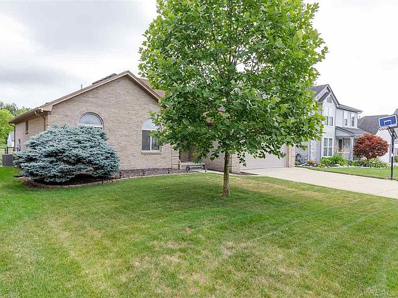 2nd image of 49630 Dover Dr