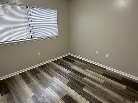 5th image of 3395 Morningside Dr #1