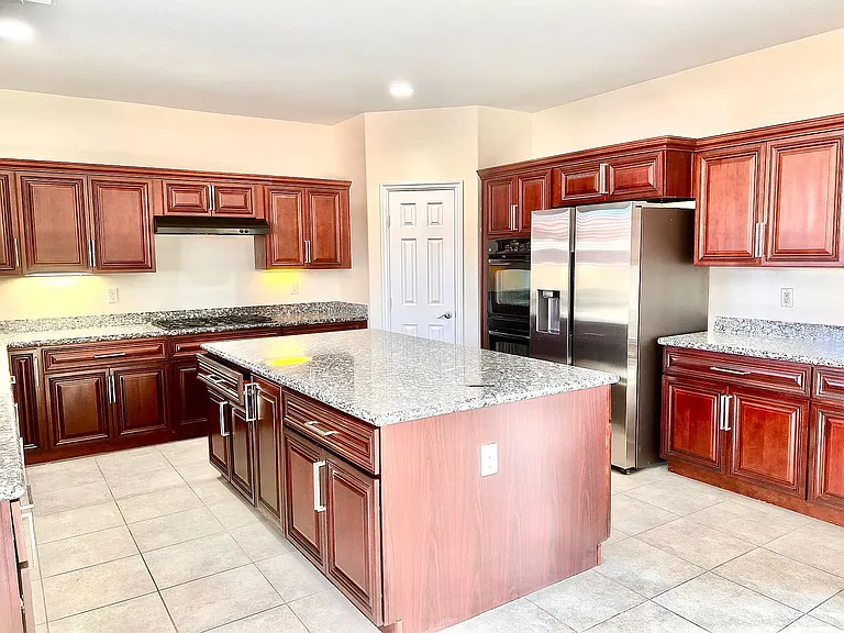 182 Foreston Ct — Photo 3