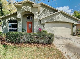 530 Napa Valley Cir, Valrico, FL 33594