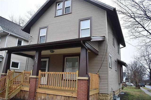 1st image of 486 Woodland Ave