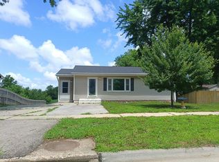 1206 W Euclid Ave, Indianola, IA 50125
