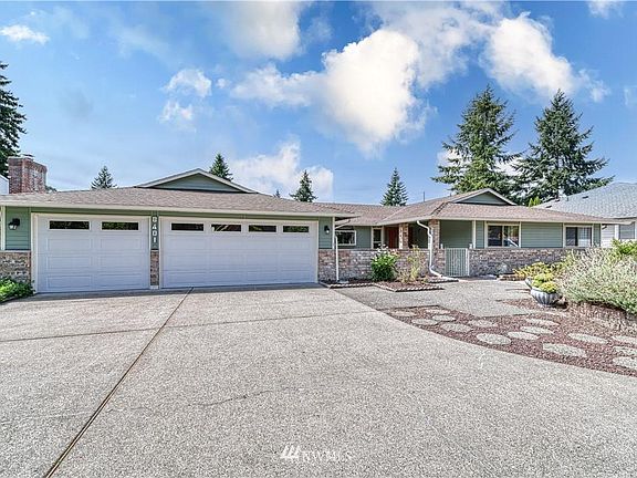 2nd image of 8401 Onyx Dr SW