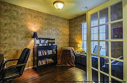 4th image of 119 Lakehill Dr