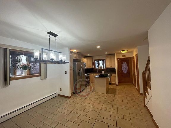 2nd image of 1417 Shore Dr #1